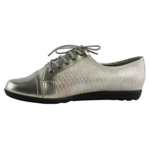 soft style Shoes - NEW Hush Puppies Soft Style Silver Oxford Shoes